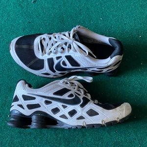 Men’s Nike lightly used Shoes.